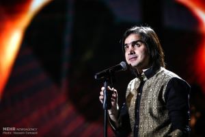 محسن یگانه به دوبی می رود/ «چادگان» میزبان خواننده ایرانی