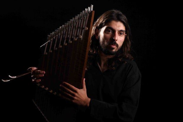 دلایل خروج نوازنده جوان از ارکسترهای ملی و سازهای ایرانی