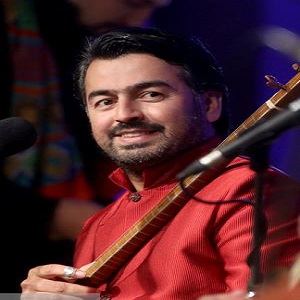 پرواز همای: تلاش می‌کنم موسیقی ایرانی اجرا کنم