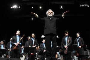 ارکستر شهر در حضور چهره‌های موسیقی افتتاح شد / اجرای شش قطعه از بزرگان موسیقی ایران